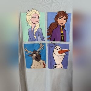 Disney Frozen 2 T-shirt xl never worn